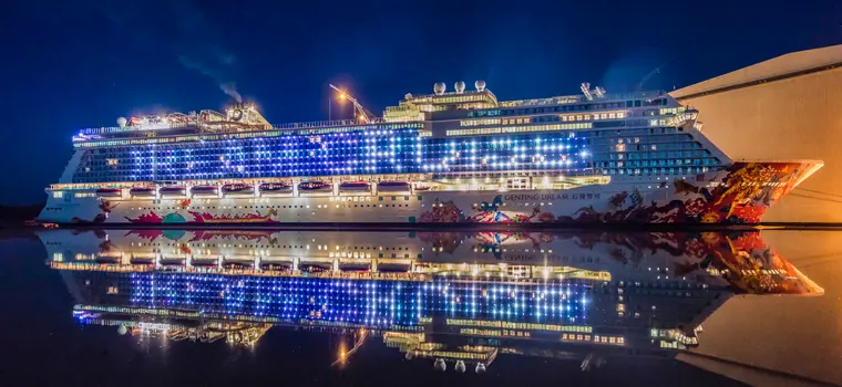 Genting Dream, short sailing